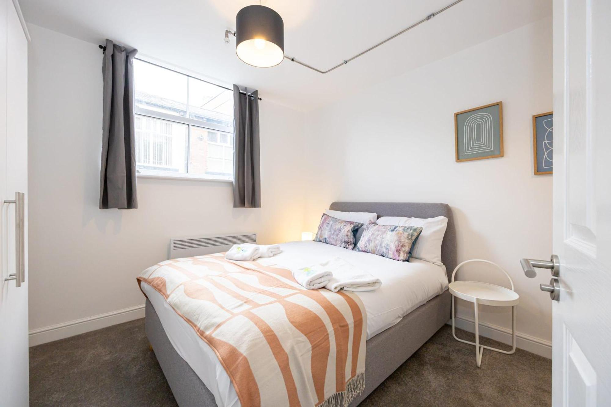 Beautiful 1 Bed 20Mins To Central Manchester Apartman Bolton Kültér fotó